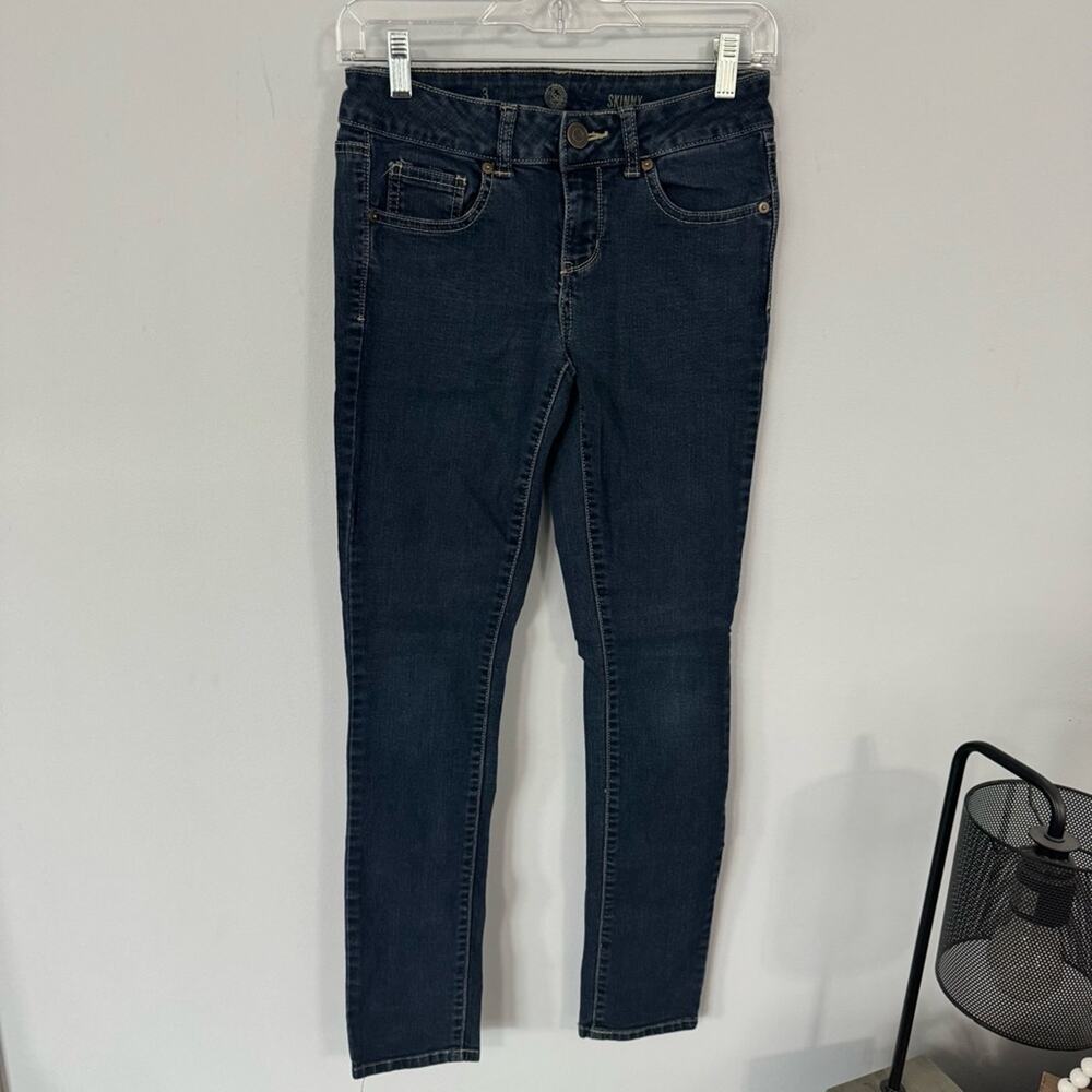 SO Women's Dark Blue Wash Skinny Jeans Juniors Size 3 w/ Spandex